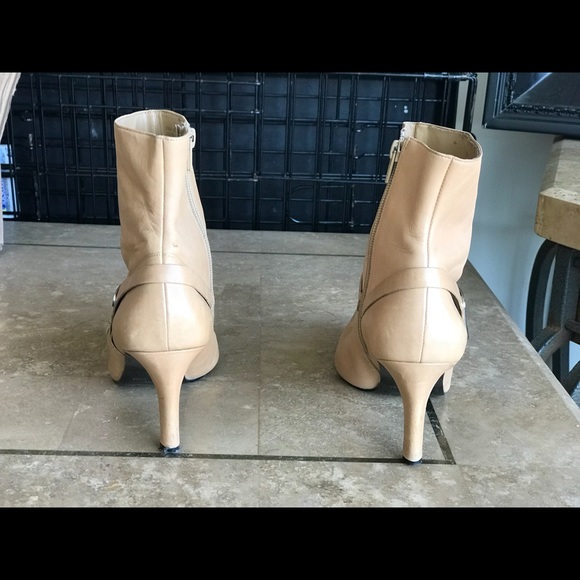 Boots beige color with silver side detail - Picture 3 of 3